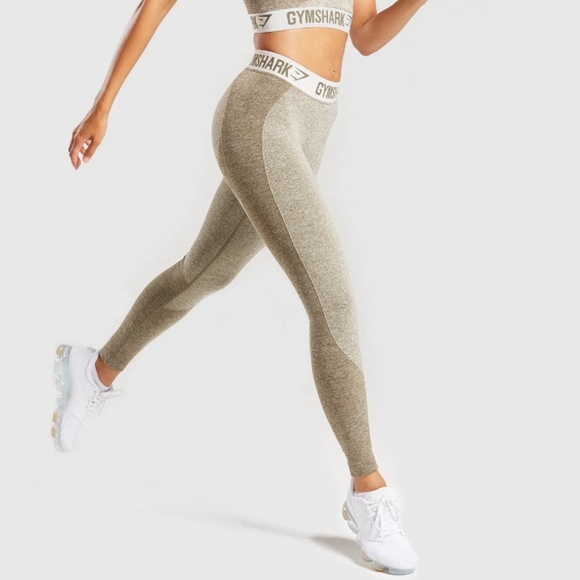 Gymshark Pants - Gymshark Flex Leggings Khaki/Sand - small